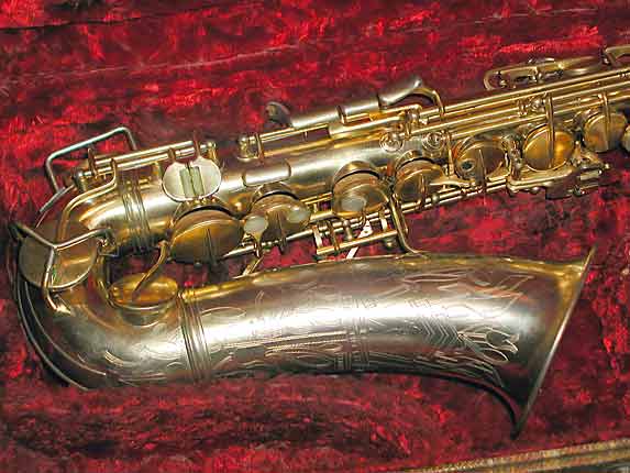 Photo 2 - Extrememly RARE Original Gold Plated Conn "Conqueror" 26M-SN 269930