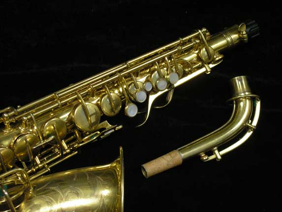 Photo 3 - Vintage CG Conn Chu Berry Portrait Model Alto Sax in Gold Plate - SN 164896