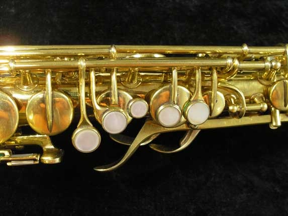 Photo 7 - Vintage CG Conn Chu Berry Portrait Model Alto Sax in Gold Plate - SN 164896