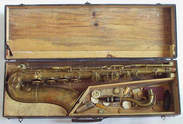 Dolnet Sax in Box