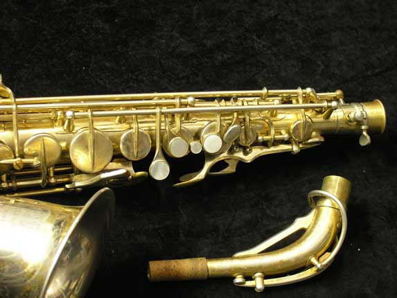Photo 3 - Vintage Gold Plated SML Paris Alto Saxophone - SN 10145