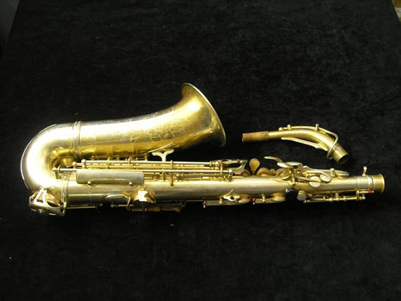Photo 4 - Vintage Gold Plated SML Paris Alto Saxophone - SN 10145